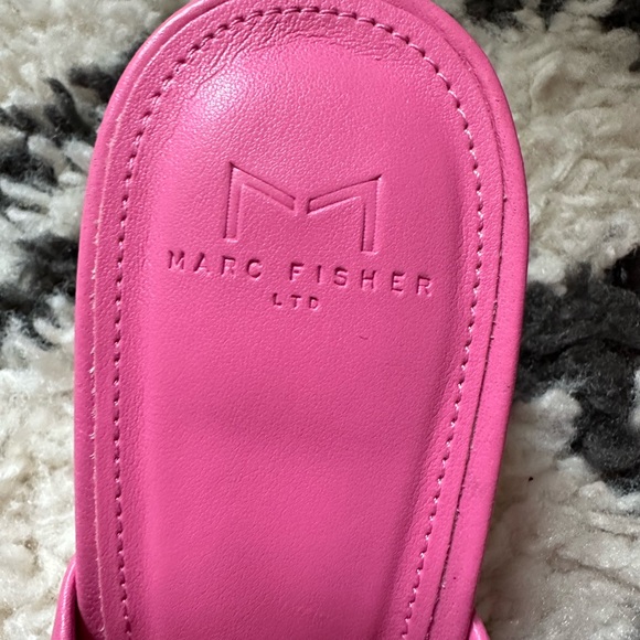 NWOT Marc fisher heels - Picture 4 of 6